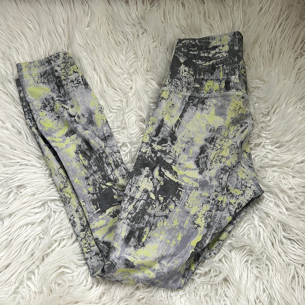 Lululemon Wunder Under 25” Size 4